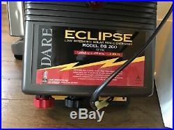 Dare DS200 Horse Cattle Cow Electric Fence Energizer 12V Solar 50 Mile 400 Acre